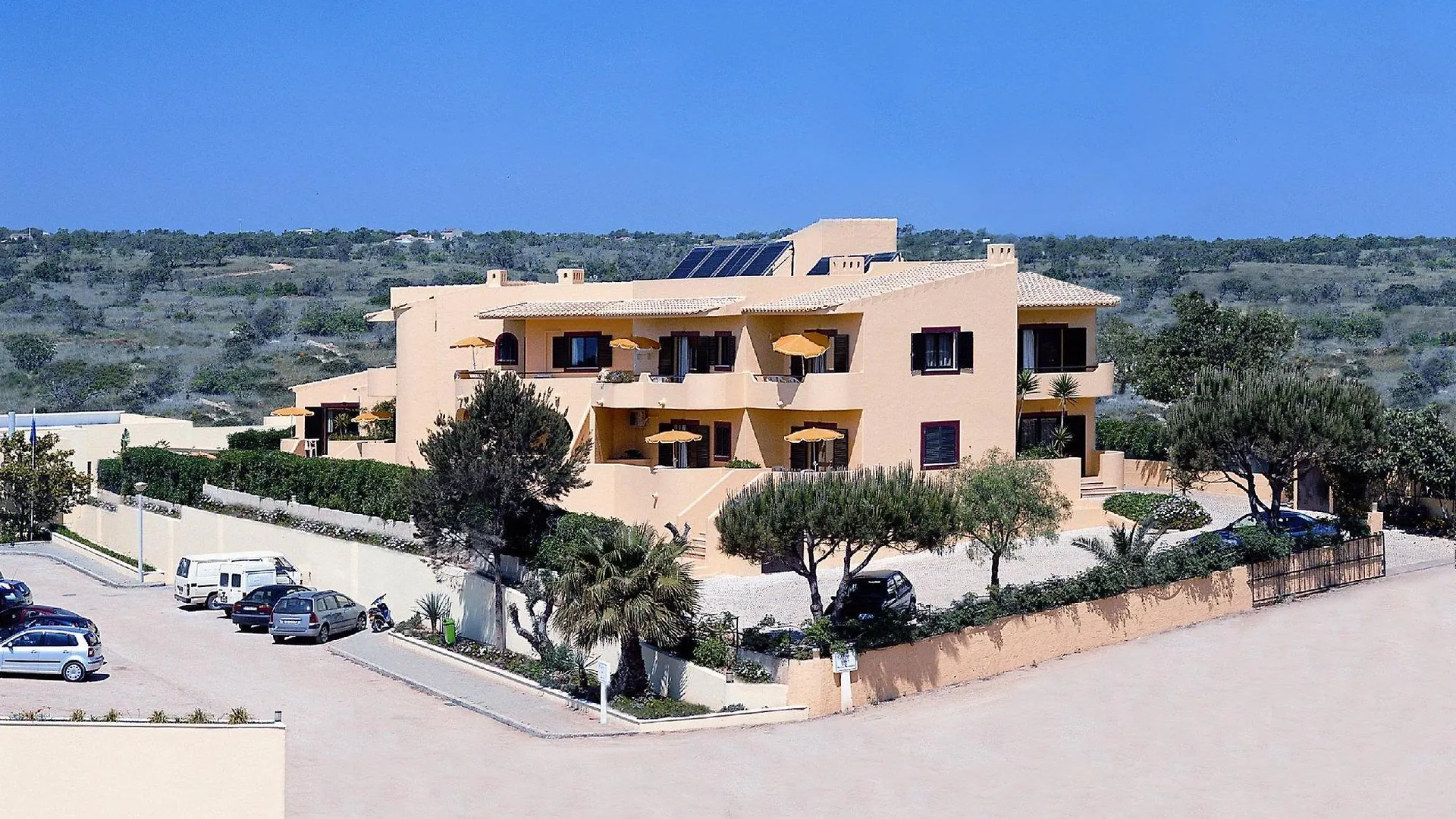Villa Mar Azul Lagos 3*,